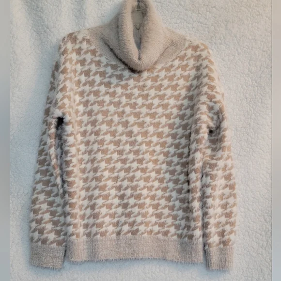 KUT from the Kloth Size-M Evea Camel Cream Houndstooth Turtleneck Sweater - Picture 1 of 12
